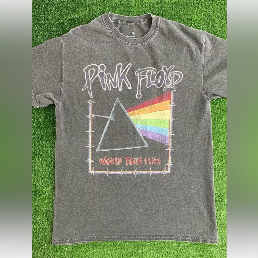 🌹Men’s Goodie Two brand Short Sleeve 1980 Tour T-Shirt Never Worn
